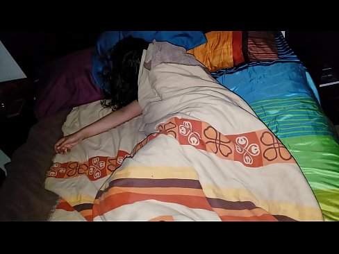 ❤️ Stepson dema ku di xew de ye, xatirê dayika xwe ya ciwan dike. ❤ Sluts li me ku.massagecenter-yalta.ru ❌️